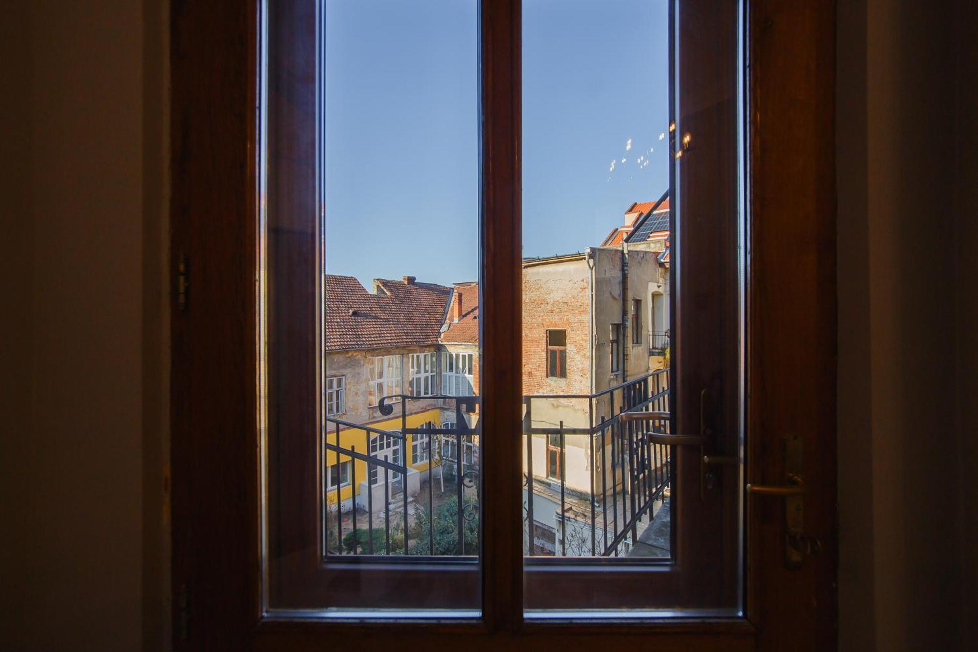 Retro Vibes Near Piata Unirii Apartment Oradea Exterior photo